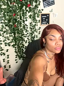 Webcam Model (butterflybootyy)  is live.Free join now!