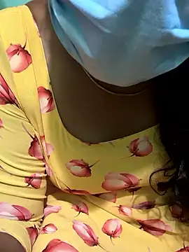 Webcam Model (Apple-Telugu777)  is live.Free join now!