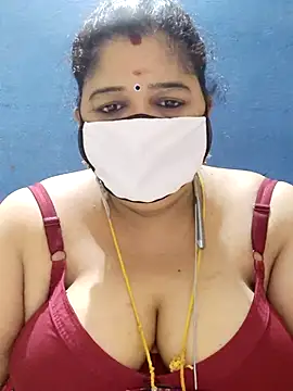 Webcam Model (tamilthanushri)  is live.Free join now!