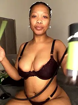 Webcam Model (SZA_Doja)  is live.Free join now!