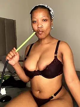 Webcam Model (SZA_Doja)  is live.Free join now!