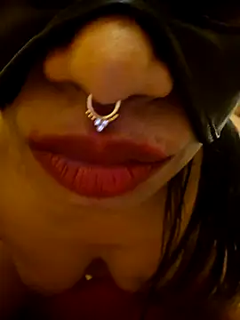 Webcam Model(yourdirtyslut69) is live