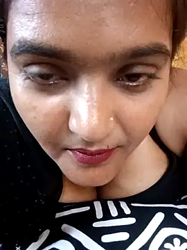 Webcam Model(Ashmita_mathur) is live