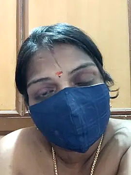 Webcam Model (aadhavi)  is live.Free join now!