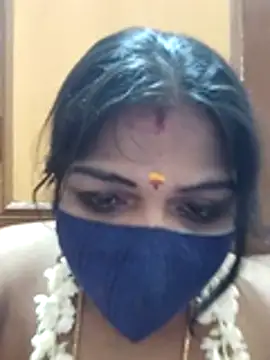 Webcam Model (aadhavi)  is live.Free join now!