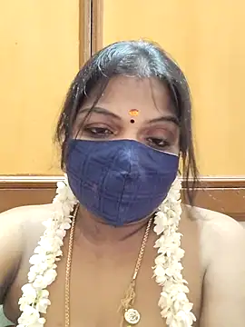 Webcam Model (aadhavi)  is live.Free join now!