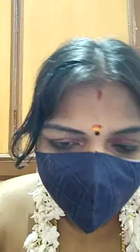 Webcam Model (aadhavi)  is live.Free join now!