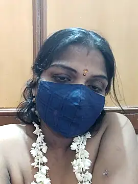 Webcam Model (aadhavi)  is live.Free join now!