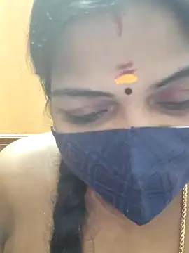 Webcam Model (aadhavi)  is live.Free join now!