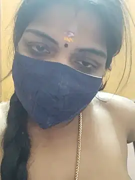 Webcam Model (aadhavi)  is live.Free join now!