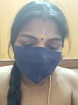 Webcam Model (aadhavi)  is live.Free join now!