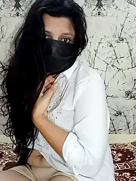 Webcam Model (nasreen-khan)  is live.Free join now!