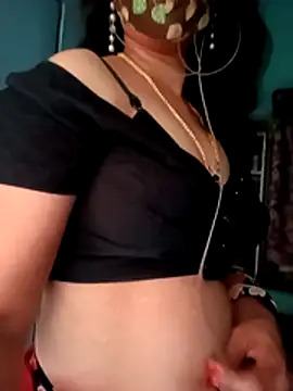 Webcam Model (Lillytelugu225)  is live.Free join now!