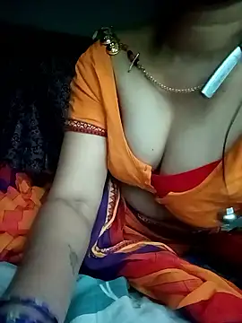 Webcam Model(Lillytelugu225) is live