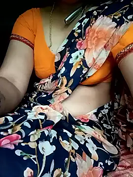 Webcam Model(Lillytelugu225) is live