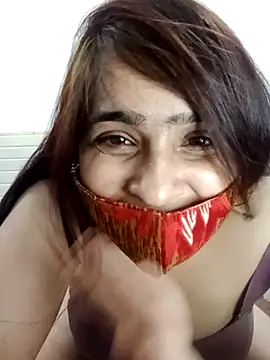 Webcam Model (Sexy_riya_00)  is live.Free join now!