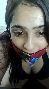 Webcam Model (Sexy_riya_00)  is live.Free join now!