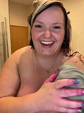 Webcam Model(CurvyAngelina_Official) is live