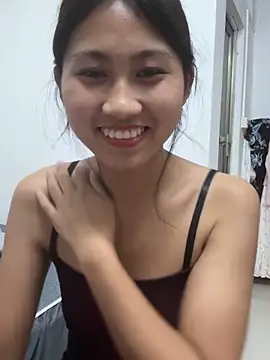 Webcam Model (00houBainiangzi)  is live.Free join now!