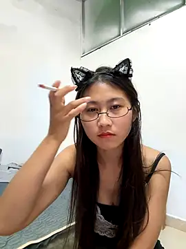 Webcam Model(00houBainiangzi) is live