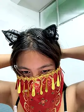 Webcam Model(00houBainiangzi) is live