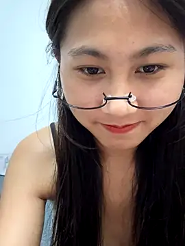 Webcam Model(00houBainiangzi) is live