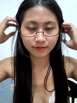 Webcam Model(00houBainiangzi) is live