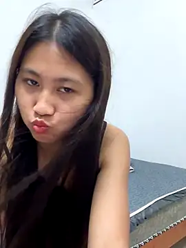 Webcam Model (00houBainiangzi)  is live.Free join now!