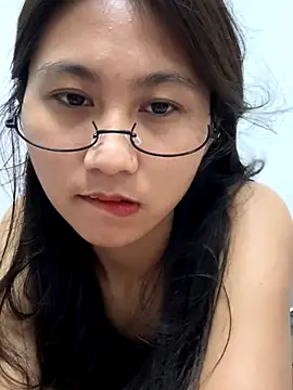 Webcam Model(00houBainiangzi) is live