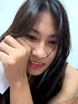 Webcam Model(00houBainiangzi) is live