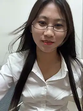 Webcam Model (00houBainiangzi)  is live.Free join now!