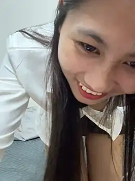 Webcam Model (00houBainiangzi)  is live.Free join now!