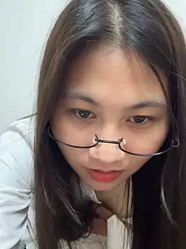 Webcam Model(00houBainiangzi) is live