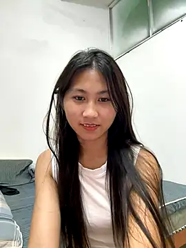 Webcam Model(00houBainiangzi) is live