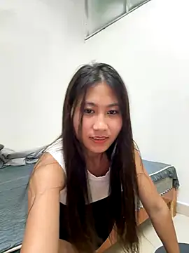 Webcam Model(00houBainiangzi) is live