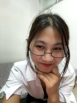 Webcam Model (00houBainiangzi)  is live.Free join now!