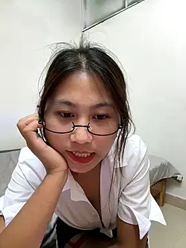 Webcam Model (00houBainiangzi)  is live.Free join now!