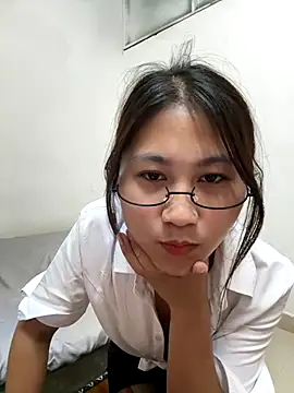 Webcam Model(00houBainiangzi) is live