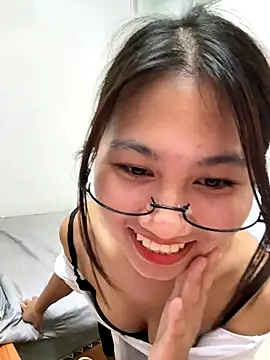 Webcam Model (00houBainiangzi)  is live.Free join now!