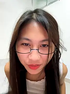 Webcam Model (00houBainiangzi)  is live.Free join now!