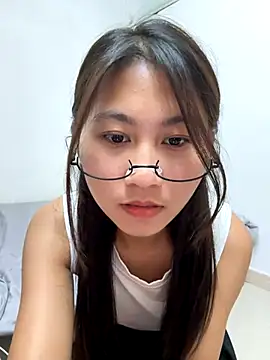 Webcam Model(00houBainiangzi) is live