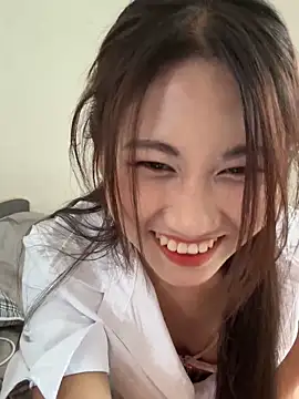 Webcam Model (00houBainiangzi)  is live.Free join now!