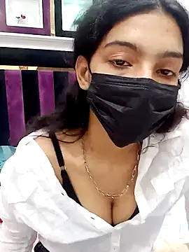 Webcam Model (Kriti_mallick)  is live.Free join now!