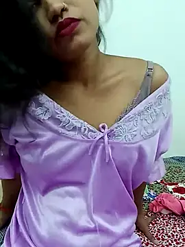 Webcam Model (Poojakapyar)  is live.Free join now!