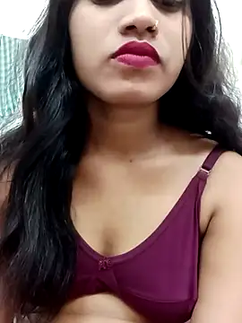 Webcam Model (Poojakapyar)  is live.Free join now!