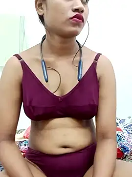 Webcam Model (Poojakapyar)  is live.Free join now!