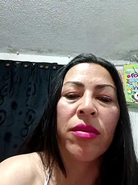 Webcam Model (MARIANA-12_)  is live.Free join now!