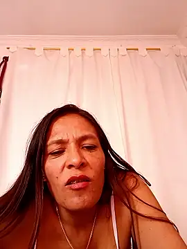 Webcam Model(_martina77) is live