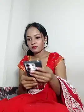 Webcam Model(anushka890__) is live