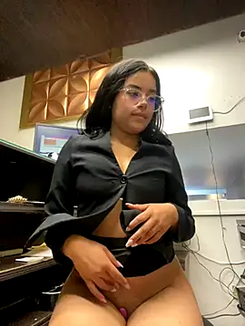 Webcam Model (Emmaa_ep)  is live.Free join now!